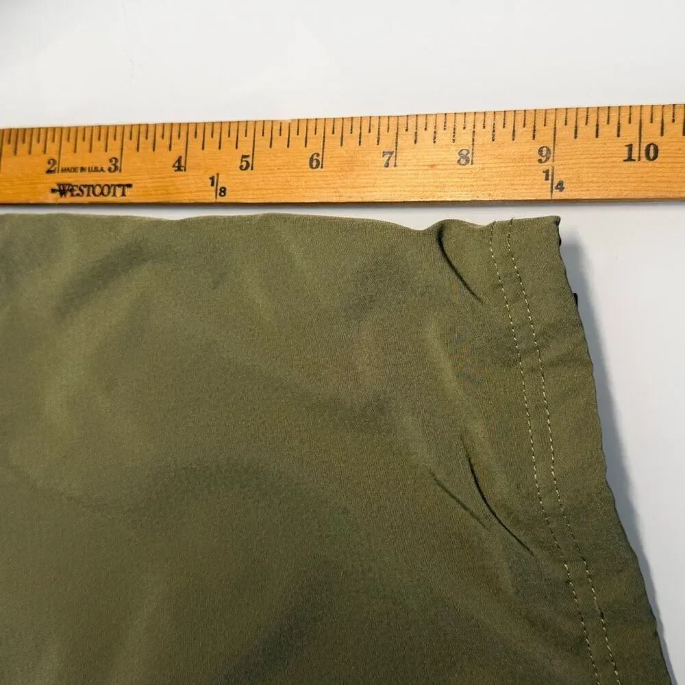 The North Face Olive Green Rolling Sun Flash Dry Packable Hiking Shorts Size 40